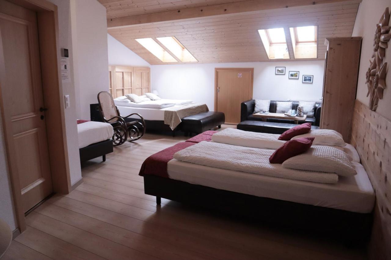 Gruyere Rooms Gruyeres Kültér fotó