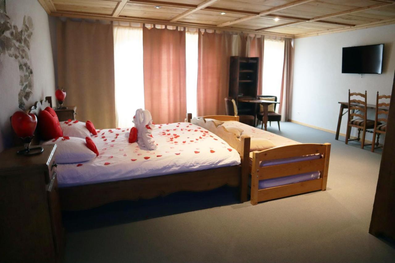 Gruyere Rooms Gruyeres Kültér fotó